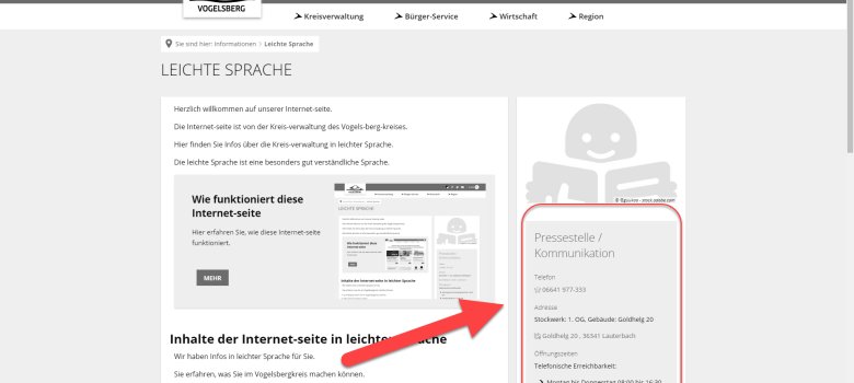 Pfeil zeigt auf den rechten Bereich der Homepage, in der die Kontaktdaten zum aktuellen Thema sind