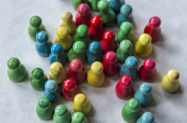 Bunte Spielfiguren
