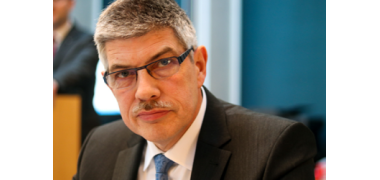 Ein Porträtfoto von Landrat Manfred Görig (SPD)