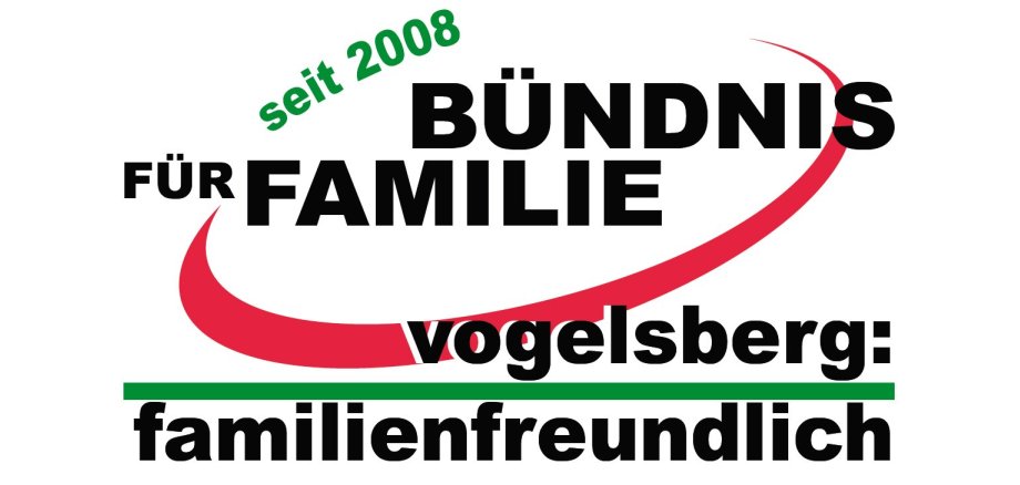 Logo des Bündnis für Familie mit dem Schriftzug Vogelsberg: Familienfreundlich