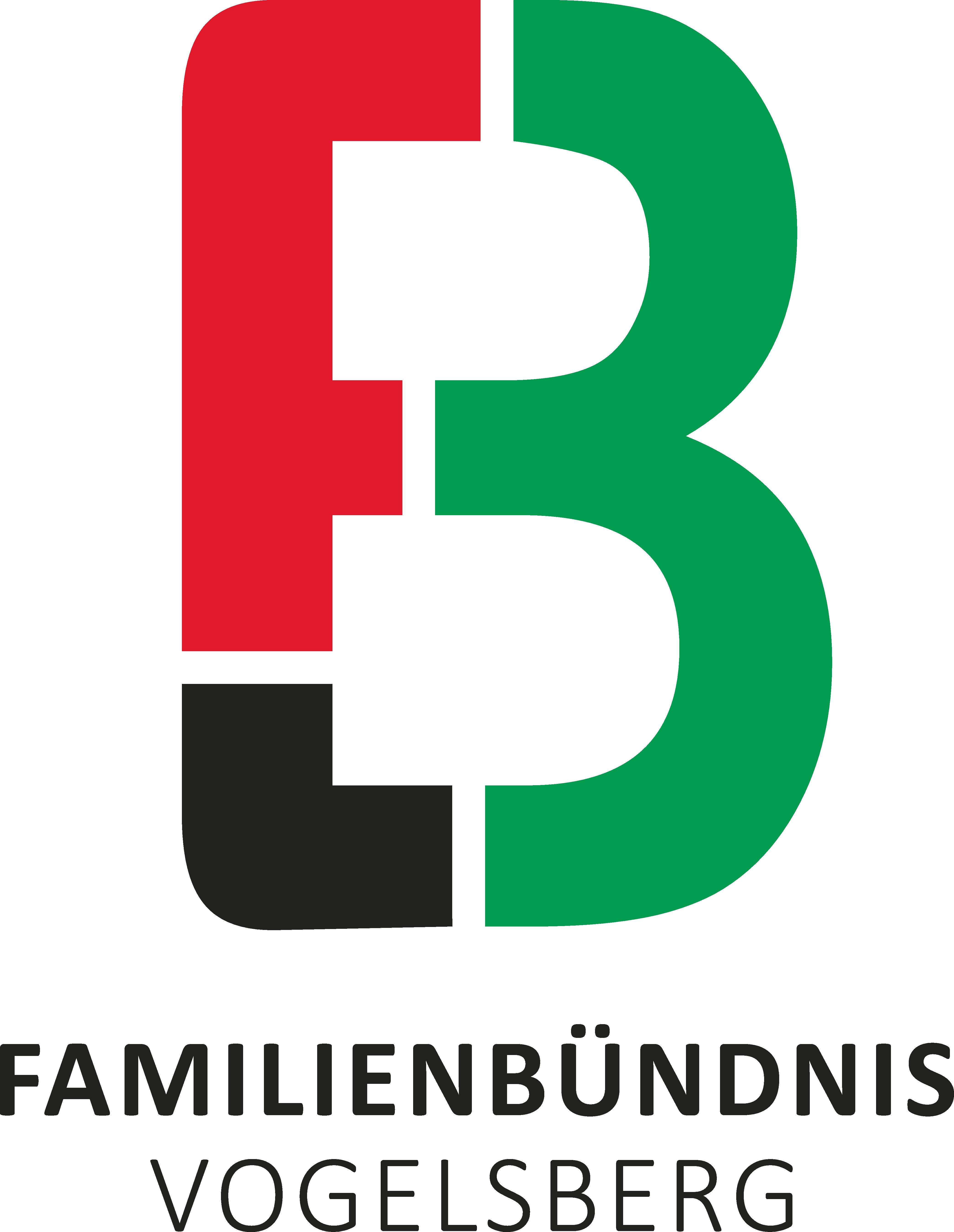 Logo des Familienbündnisses Vogelsberg. Ein aus roten, grünen und schwarzen Bestandteilen zusammengesetztes B