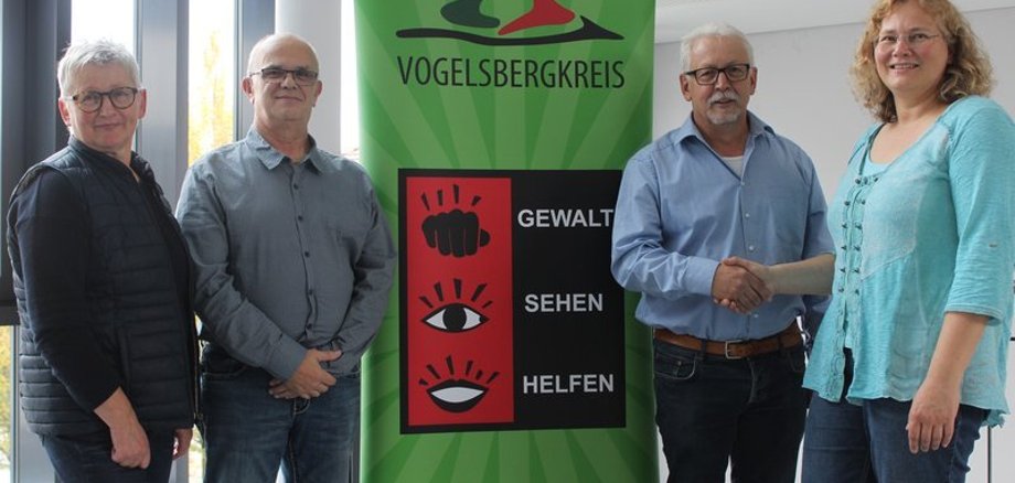 Gudrun Stumpf und Eckhard Kömpf (von links) begrüßten gemeinsam mit der GSH-Koordinatorin Michaela Stefan den neuen GSH-Multiplikator Günter Zeuner.