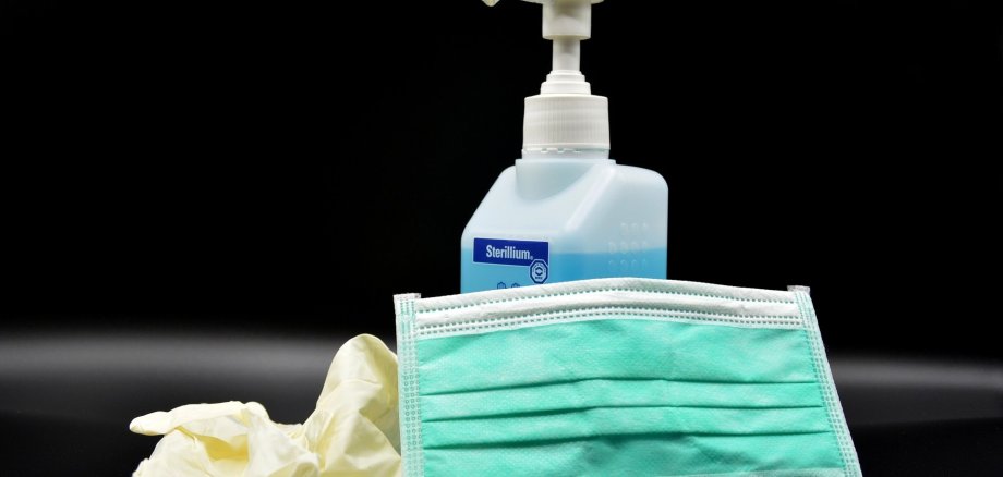 Desinfektionsmittel, Handschuhe, medizinisch Maske