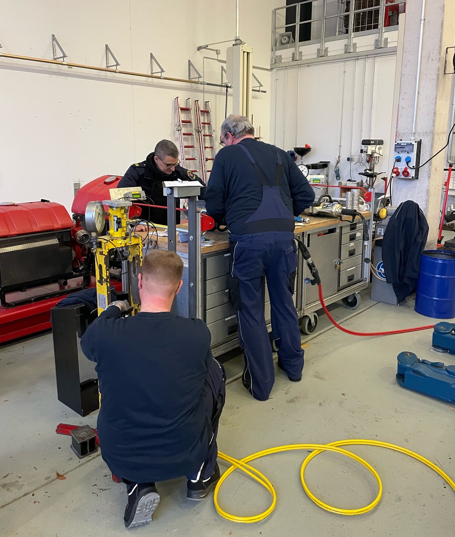 Der technische Prüfdienst ist wieder im Vogelsbergkreis, auch Kreisbrandinspektor Marcell Büttner nahm am Dienstag an der Überprüfung teil.