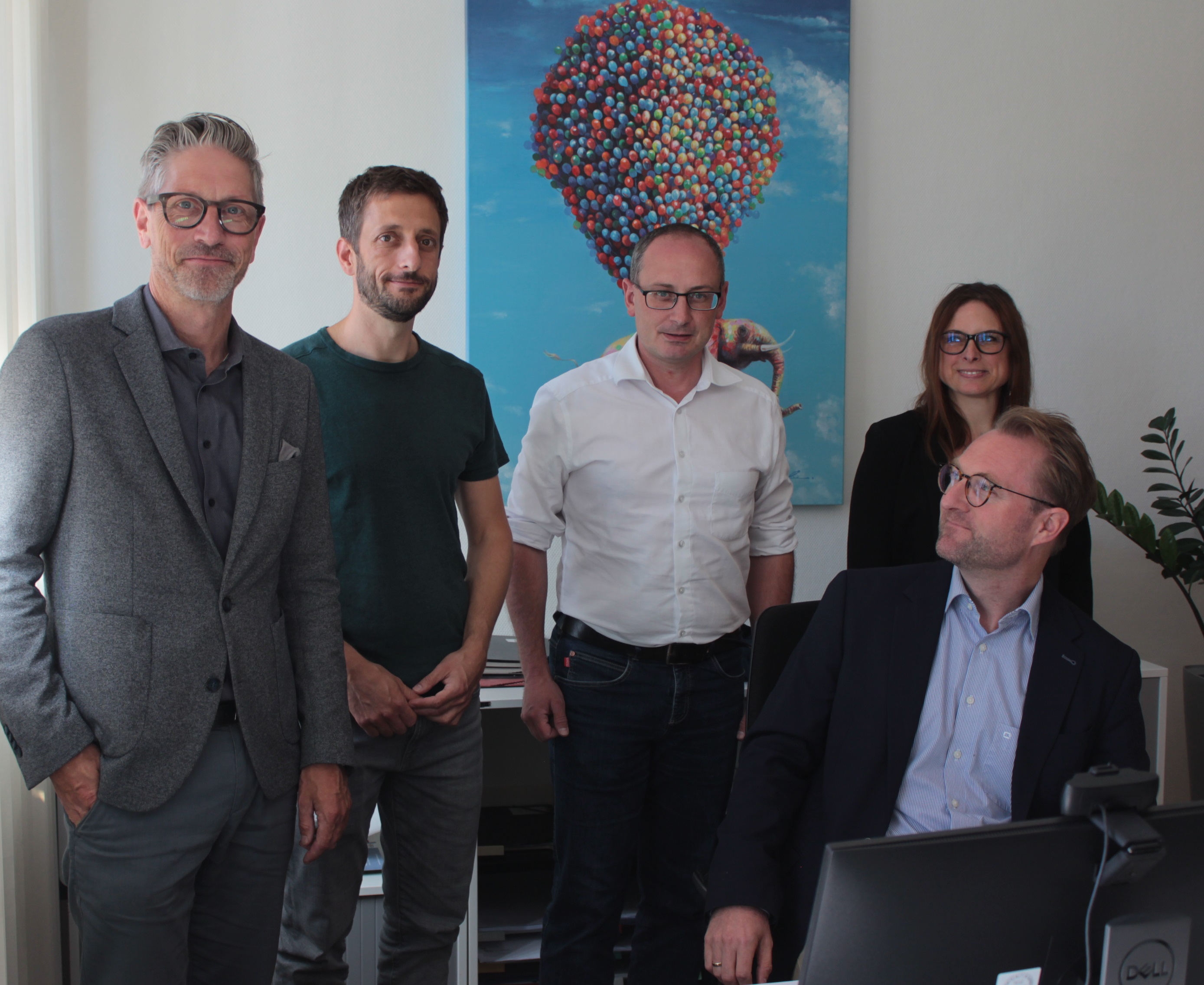 Dr. Jens Mischak begrüßt gemeinsam mit Ulf Werner, Astrid Heumüller und Sebastian Stang den neuen Mediziner am MVZ. Dr. Bornholdt ist ab sofort in Freiensteinau tätig.